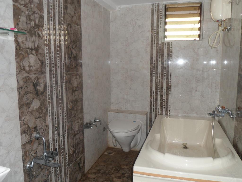 Hotel Canada Palace Watuwa Kültér fotó